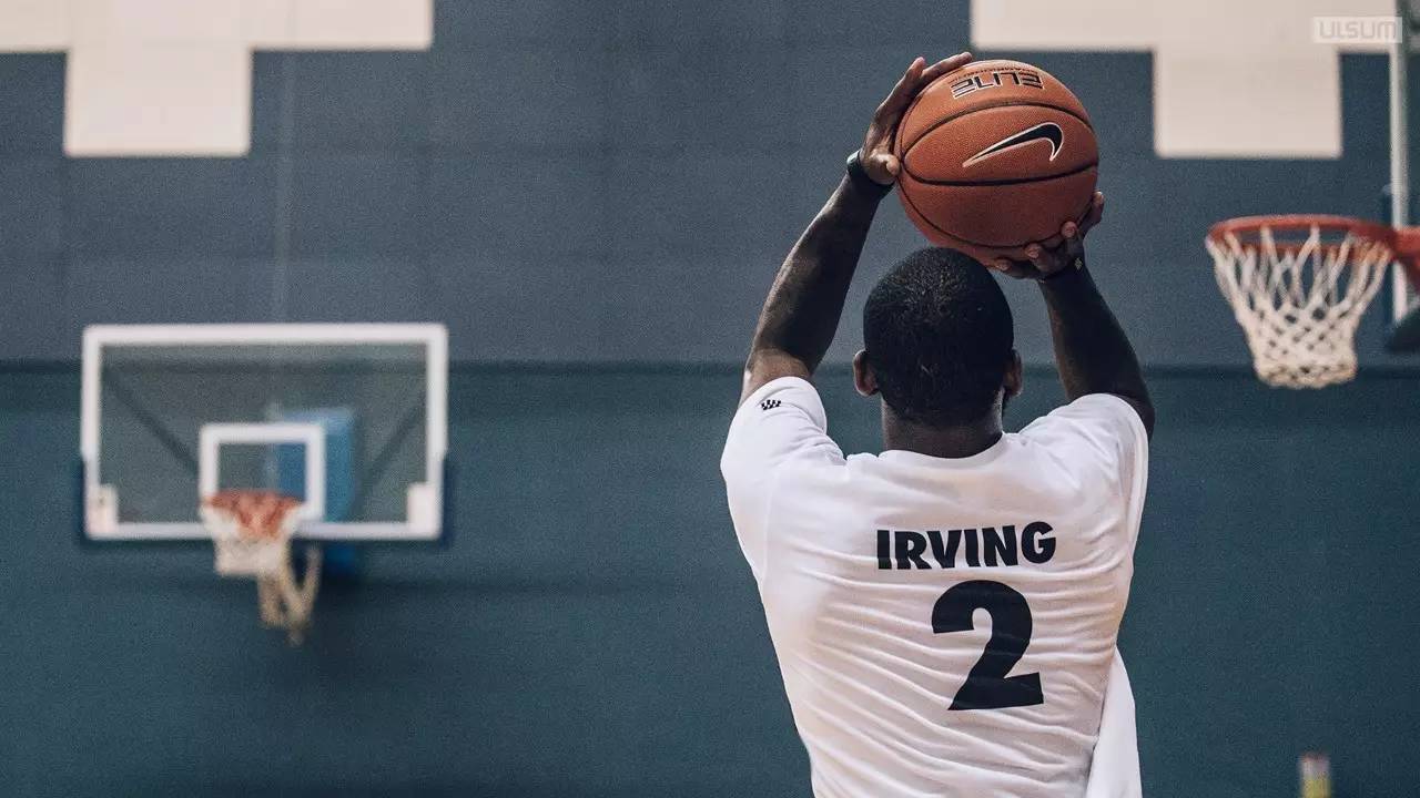 的环境中依 的环境中依